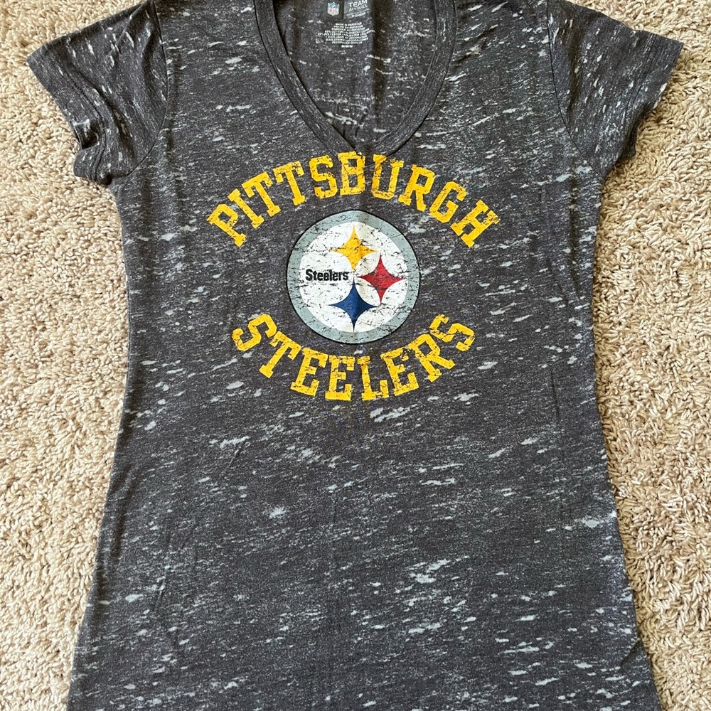 Pittsburgh Steelers Women's Gray T-Shirt